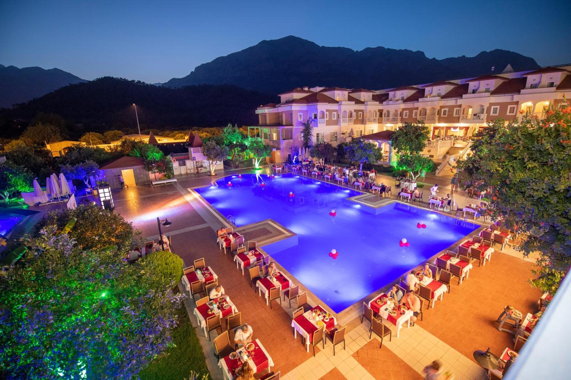 Готель Viking Garden 4*