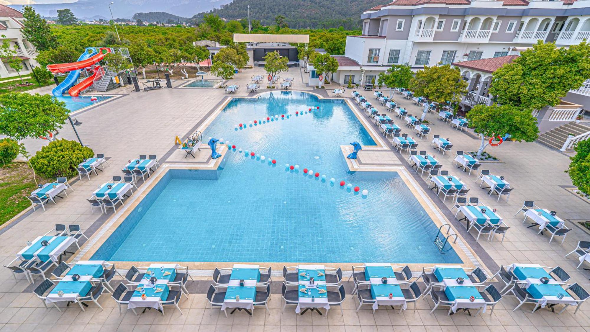 Viking Garden Hotel 4*